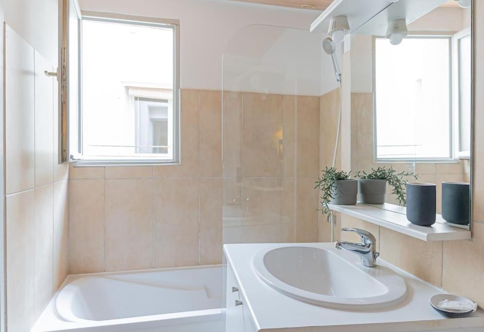 Apartament Le Cosy, T3 En Duplex, Climatise, Centre Historique Montpellier Zewnętrze zdjęcie